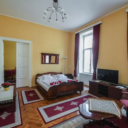 Centrum Vendeghaz Еґер Екстер'єр фото
